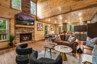 Flashy Splashy Lodge by American Patriot Getaways - 2