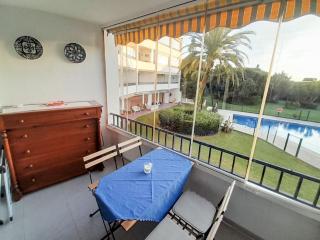 Apartment with pool near the beach - 2