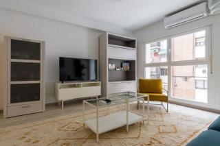 Bright new and wide- 1Bd 1Bth- Delicias - 8