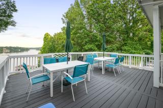 Secluded 3 Acre 5 BR Resort with Heated Private Lakeview Saltwater Infinity Pool, Hot Tub, Boat House, Sauna, and Game Room - 2