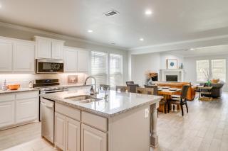 Close to Energy Giants! 3,300-Sq-Ft Midland Home - 3