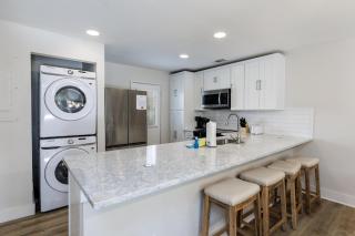 721 Queens Grant - 2