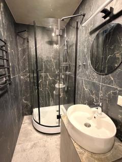 Crown Apartment Park View - 9