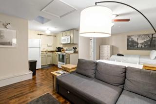 Ground-Floor Forest Park Studio with Parking & Washer Dryer - 9