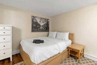 Ground-Floor Forest Park Studio with Parking & Washer Dryer - 8