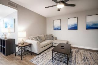 2BR w King Bed Pool Steps to Forest Park CWE - 4