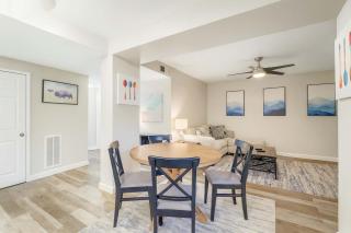 2BR w King Bed Pool Steps to Forest Park CWE - 1