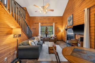 Whitetail Cabin - Getaway for 6 - 2