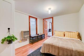 Quaint and Charming 2BR APT in Central Oakland - 5