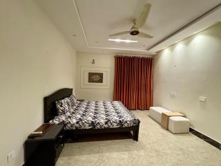 1 - bedroom near Lyallpur galleria - 1