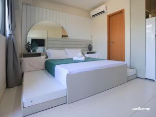 Flat LIPE MURO ALTO lindo e equipado a poucos metros da praia localizado em condomínio clube completo perfeito para a família - 9