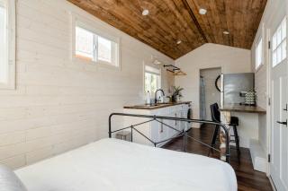 Stay Portland - The Tiny Farmhouse on Alberta - 6