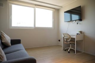 Modern Apartment with Unbeatable View - 9