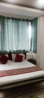 JS Holidayss Inn - 1