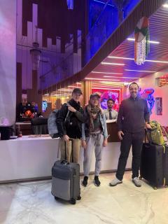 Hotel Mayfair Just a Minute Away From New Delhi Railway Station and Connaught place - 9