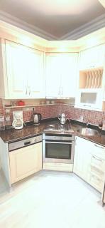 Alanya Goldcity de ana binaya yakın deniz-doğa manzaralı villa - 2