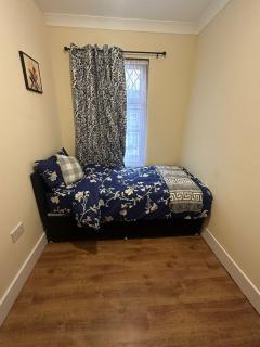 Double & Single rooms in Southall - 6
