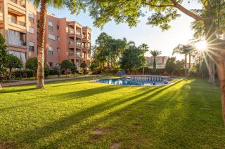 Modern apartment, swimming pool and sports - 7