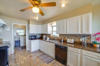 Family Retreat on Cedar Creek Lake! Dock and Views - 5