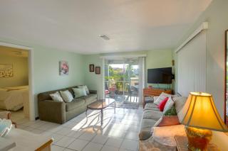 3 Mi to Beach! Sunny Englewood Retreat with Lanai - 4