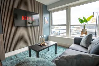 Harlow Flat - Perfect for Families or Contractors - 0