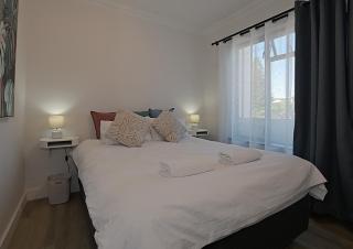 Spacious Beach Apartment with Sea & Ocean View - 7