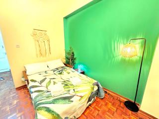 Breathtaking Beachfront Apartment in Makenzy - 2