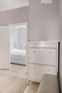 Beautiful and Minimalist city apartment next to Metro - 6