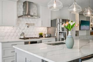 Round Rock Lakeside Retreat - 8