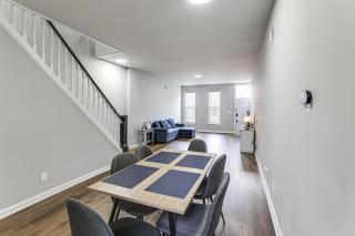 Pet-Friendly 3BR Rowhouse Walk to Patterson Park! - 7
