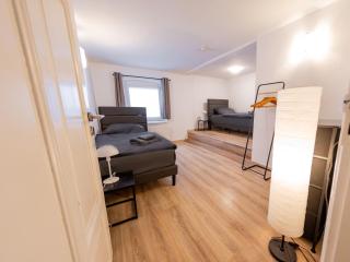 Schiefe Stadtvilla Oldenburg - großes Altbauhaus - 2