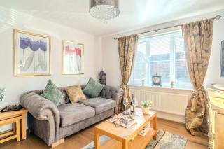 Modern 3-Bed in Historic Evesham & Garden - 9