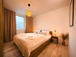 Modern Apartment Karpatská - Near City Center - 0