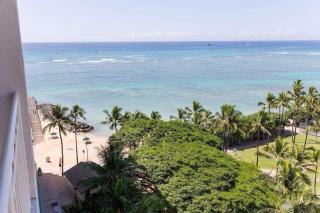 Waikiki Shore 1014 - 4