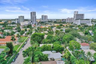 The Porch House - 3 Bed 2 Bath Pool Home - 1