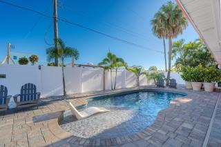 Coral Cove by Sun Palace Vacations - 2