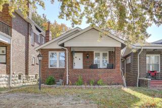 1 Mi to Delmar Loop! University City Bungalow - 6