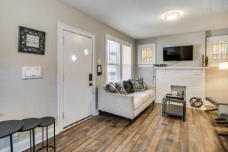 1 Mi to Delmar Loop! University City Bungalow - 2