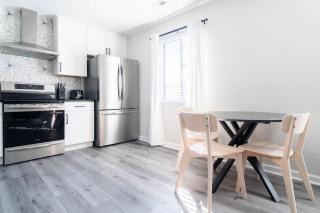 The Vibe on Durham I 8778 - 2