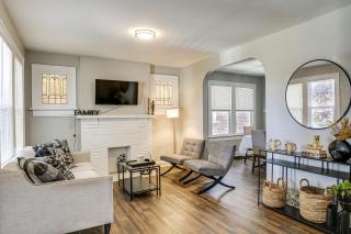 1 Mi to Delmar Loop! University City Bungalow - 0