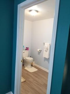 1 bedroom studio in Newtown close to major routes - 5