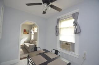 Cozy King Bed, Parking, Laundry, BBQ, RU, RWJ - 7