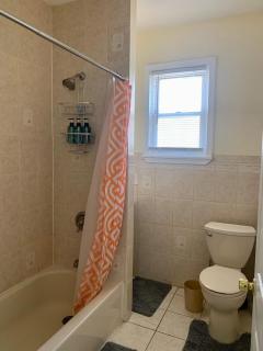 Spacious Apt, Parking, Laundry, BBQ, RU, RWJ - 5