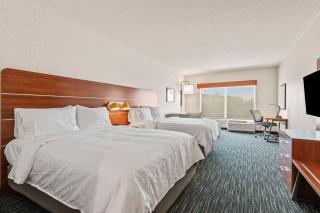 Holiday Inn Express & Suites Orlando- Lake Buena Vista by IHG - 8