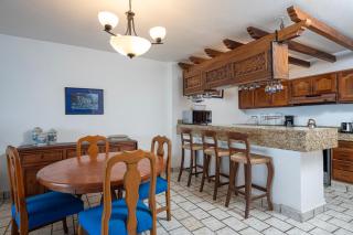 2BR Oceanside Resort Condo Pool & Private Beach - 6
