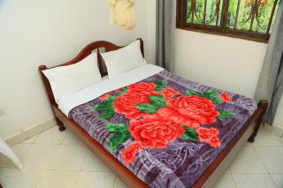 Little Flowers Motel - 6