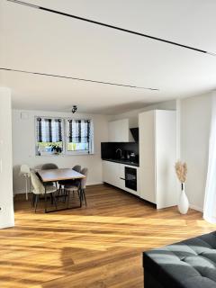 NEUE! Schöne , helle familienfreundliche 3 Zimmer Wohnung - 4