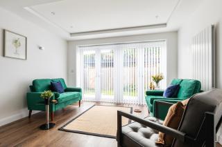 Spacious 4 Bed 3 Bath with Parking in Worthing - 7