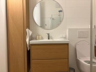 Mitten in der Altstadt und der Thermenregion, neu und ruhig - 8