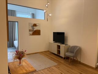 Mitten in der Altstadt und der Thermenregion, neu und ruhig - 2